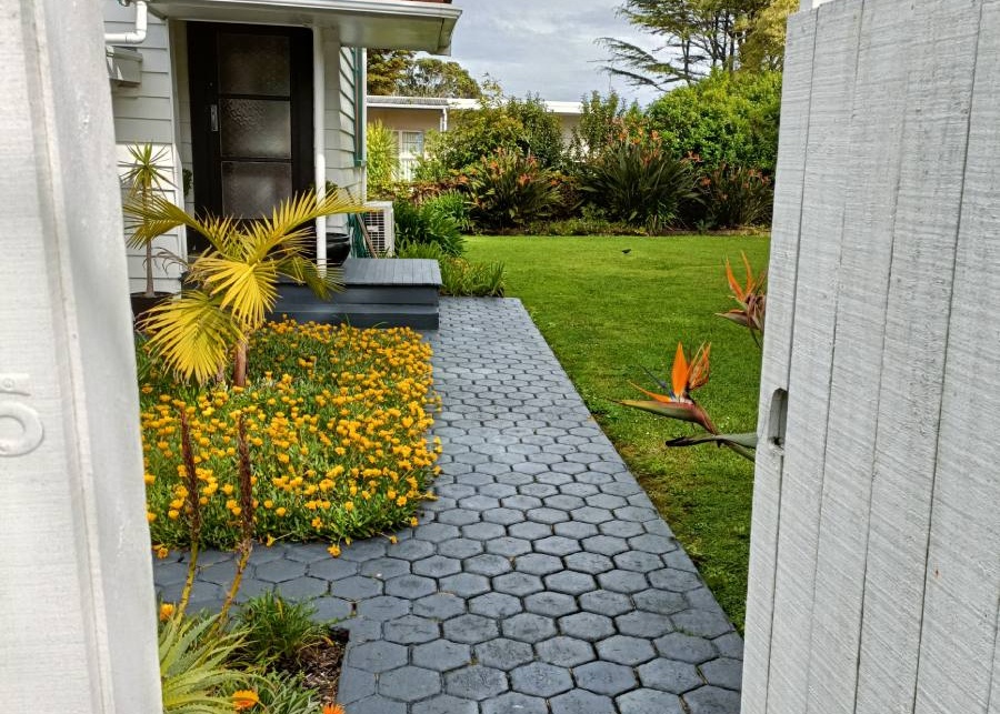 1 Rated Auckland Paving Company // Get A FREE Estimate